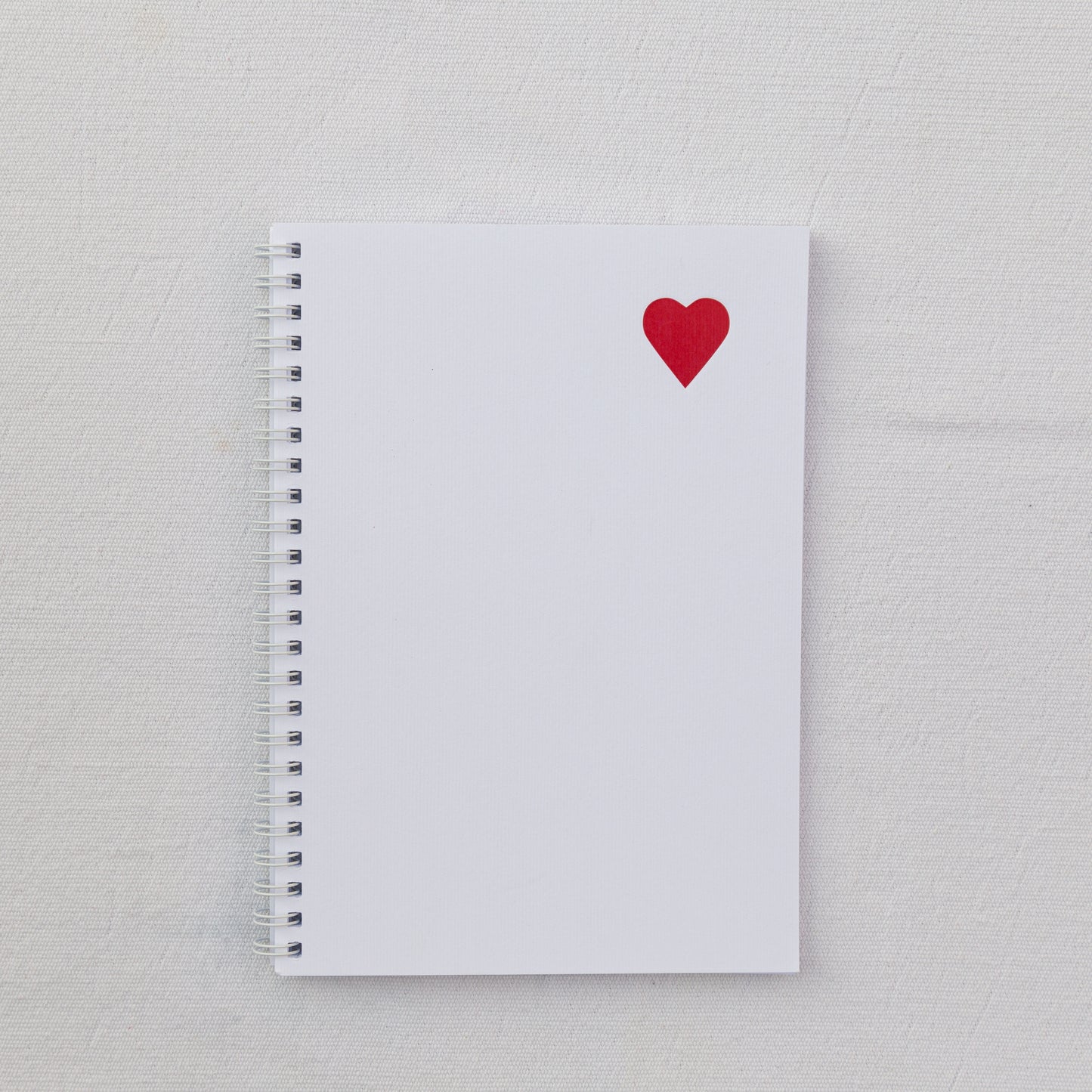Cahier à spirale avec coeur gaufré, papier premium